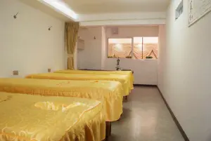 康之盲人按摩（三十一分店）的logo