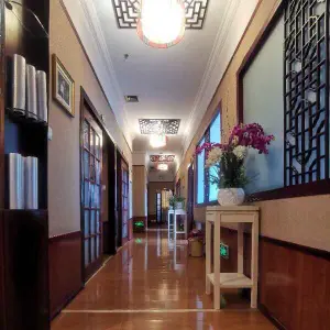 徐氏推拿（人民东路店）的logo