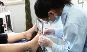 朋朋修脚（长江路兴工街店）
