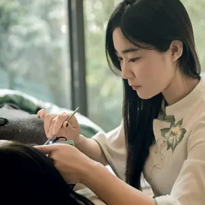 小时光采耳馆的logo