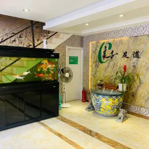 良子足道（通灌南路店）的logo
