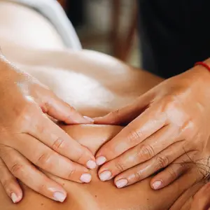 许氏养生馆spa的logo