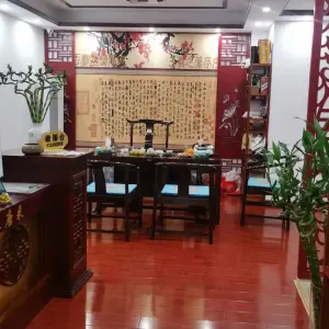 宫廷唐采采耳养生馆的logo