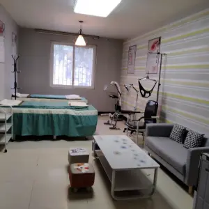 合骨堂正骨推拿馆的logo