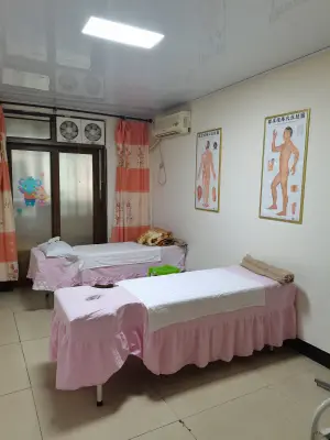 孙氏小儿推拿盲人推拿所（凤栖原店）的logo