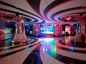 潮K-PARTY量贩KTV（星乐派万达店）的logo