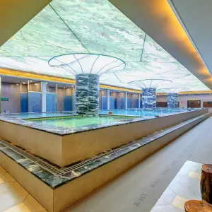 千悦汤泉（太原南站店）的logo