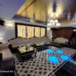 歌米量贩式KTV的logo