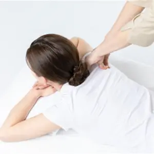 艾宁康盲人按摩（五分店）的logo