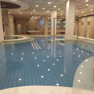 汉江水会酒店