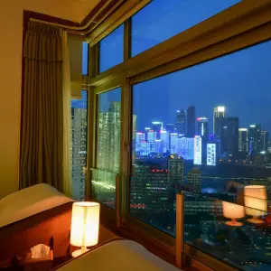 清新小筑日式推拿足道（解放碑总店）的logo