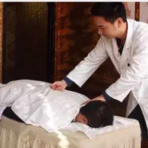 国手堂推拿·专业推拿（胶州店）的logo