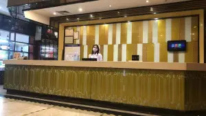 辉煌城KTV（万悦城店）的logo