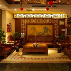 郭氏富侨（纬五路店）的logo