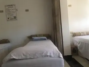 外滩盲人按摩的logo