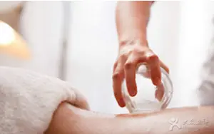 俪侨中医经络理疗（观音桥店）的logo