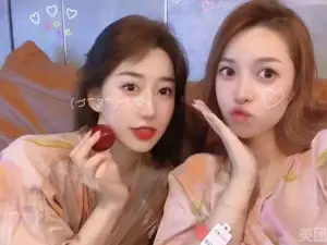 漫秀·龙怡阁养生SPA保健的logo