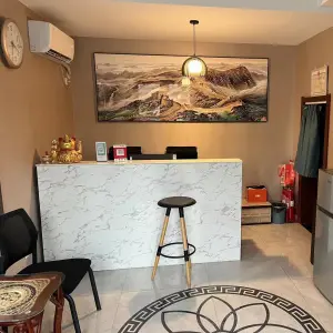 悠悦足疗养生馆的logo