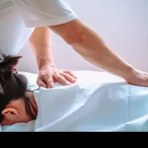 盲拿堂盲人推拿养生的logo