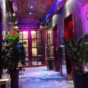 妙漫·星空剧情SPA会馆