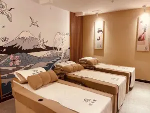 悦耳阁忆境采耳的logo