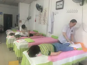 吴氏盲人按摩的logo